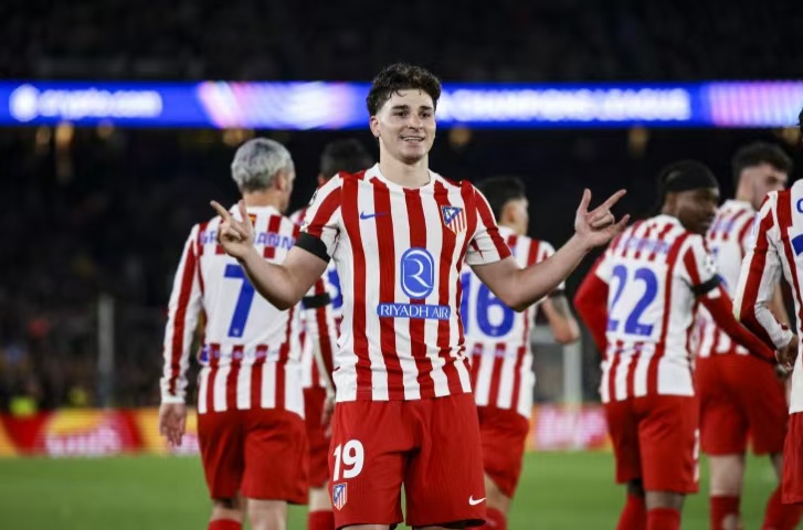Dal Manchester City al rosso e bianco: il percorso di redenzione di Alvarez